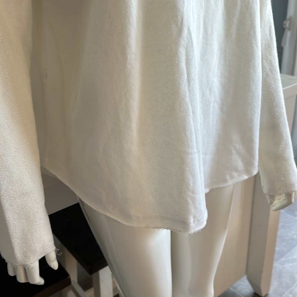 La Miel white long sleeve to texture sweater Lg seam down back Uneckline NWT - Picture 12 of 15